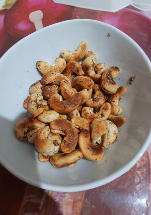A picture of Paper roasted nuts.