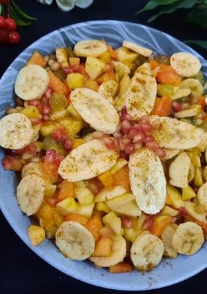 A picture of Fruits Chaat 🍎🥝🍊🍇🍌👌😋😋.