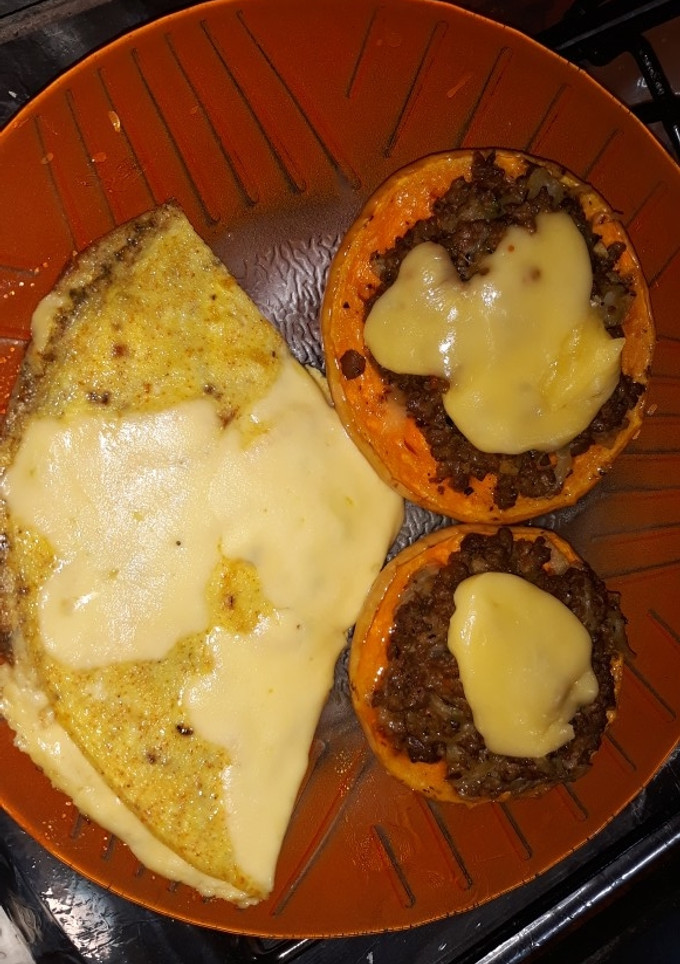 Una foto de Zapallo coreano relleno y omelette