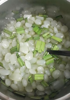 Hình của món Đác rim lá dứa.