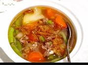 Gambar sup daging slow cooker