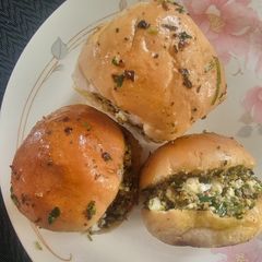 A picture of Thecha Paneer Buns (Jain).