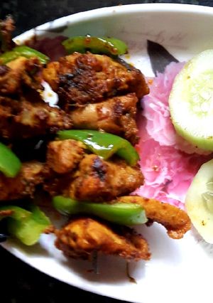 A picture of Chicken tikka.