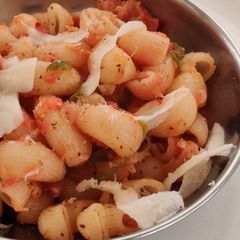 A picture of Cheesy Pasta.