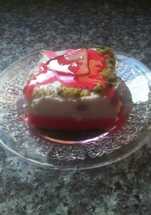 صورة لوصفة ليالي لبنان بالجلي والفراولة