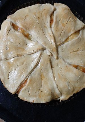 Una foto de Quiche de cebolla, morrón, champiñón 👌🏽