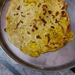 A picture of Aloo ka parath.