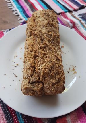 Una foto de Pan integral de masa madre con semillas