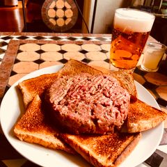 A picture of Opa Erich's Hackepeter (German Steak Tartare).