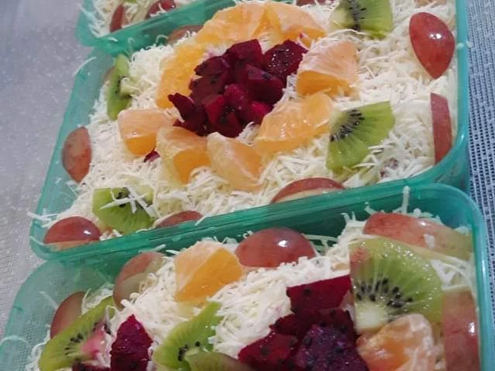 Langkah Gampang Membikin Resep Salad buah mayo yang Menggugah Selera Anti Ribet, Bikin Ngiler