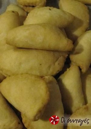 A picture of Mini olive pies by Vaggelio.