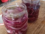 Una foto de cebolla morada