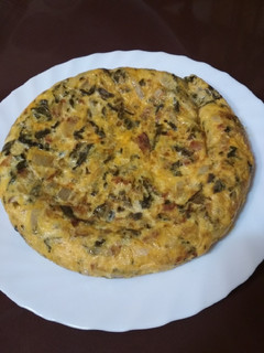 Una foto de Tortilla de acelgas con sobrasada