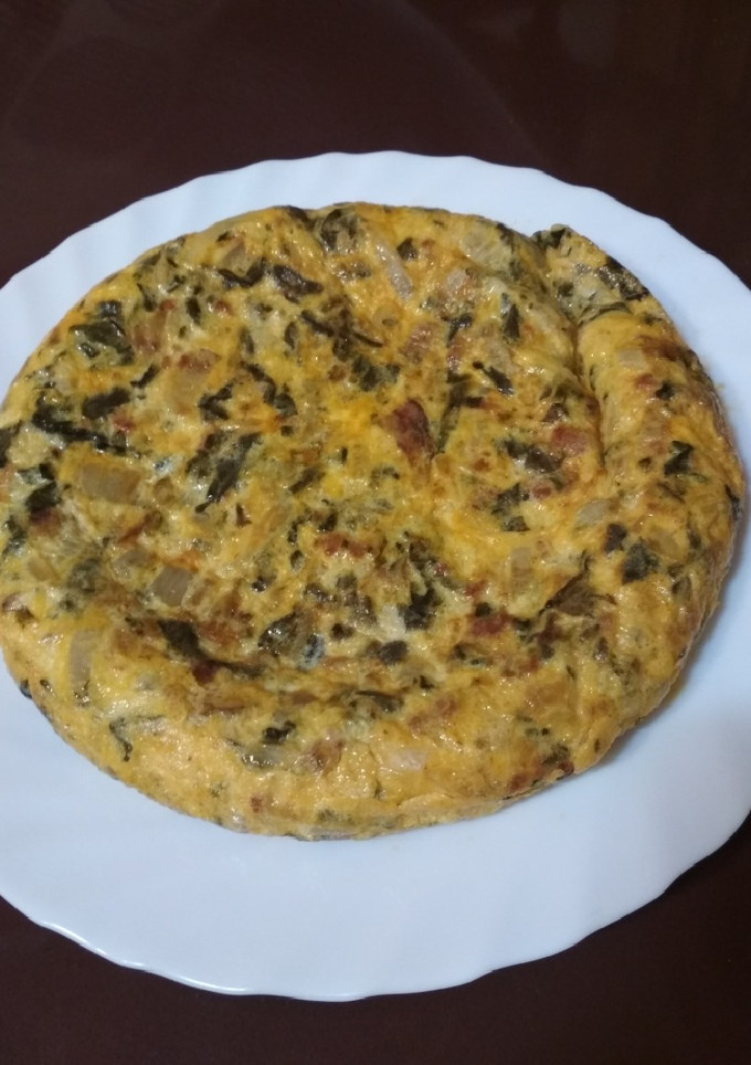 Una foto de Tortilla de acelgas con sobrasada