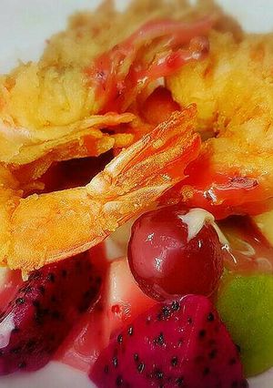 รูปของ สลัดผลไม้กุ้งกรอบ
