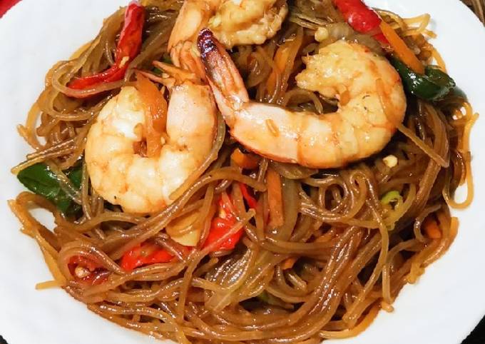 Ini dia! Bagaimana cara bikin Soun Goreng Pedas  sesuai selera