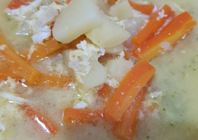 Cara Gampang memasak Sup Ayam Andalan, Bisa Manjain Lidah