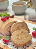 Gluten free roll cake dengan isian mangga yogurt