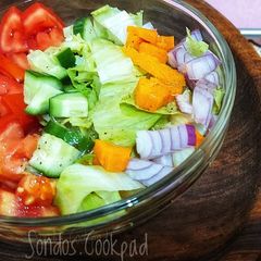 Simple salad A picture of Simple salad.