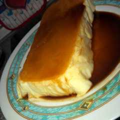 Una foto de Flan Royal limón