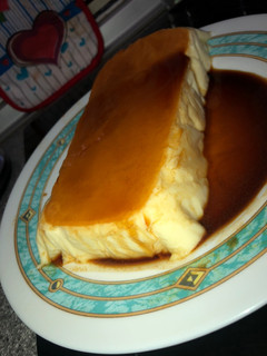 Una foto de Flan Royal limón