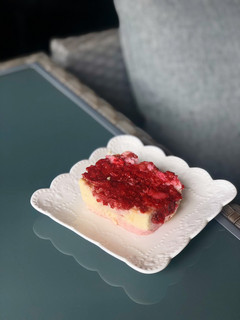 Una foto de Keto- cheesecake de frutos rojos