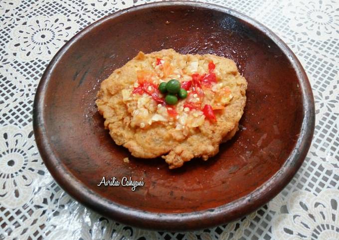Cara Gampang Membuat Telur Geprek Crispy Sambal Bawang Anti Gagal