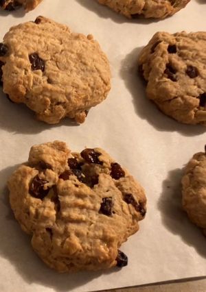 A picture of Vegan Banana Oatmeal Cookies.