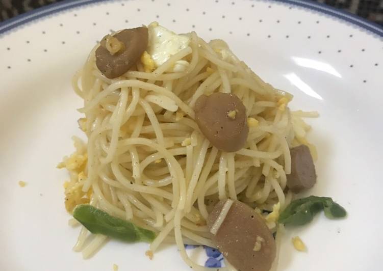 Resep Spaghetti Aglio Olio oleh Malinda Dinna Auliya Cookpad
