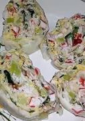 Фото Очень вкусный РУЛЕТ ИЗ ЛАВАША С КРАБОВЫМИ ПАЛОЧКАМИ.