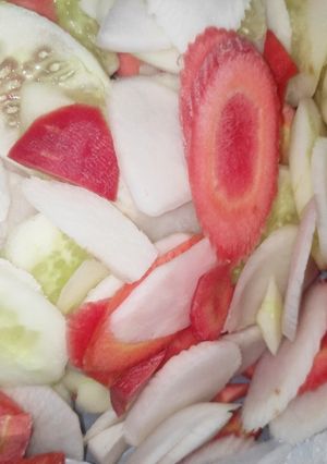 सलाद (salad recipe in Hindi) रेसिपी मुख्य फोटो