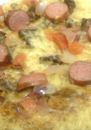 A picture of Sausage beef pizza.