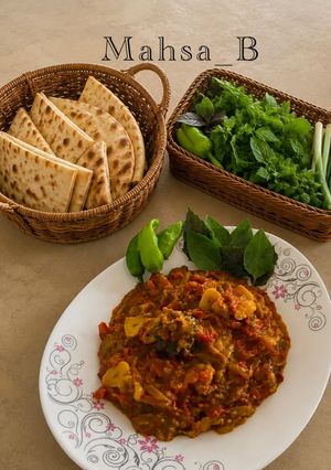 عکسی از دستور گوجه بادمجان