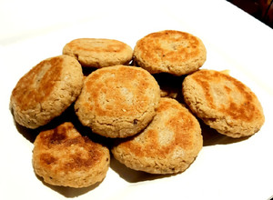 Una foto de Galletitas de avena y nestum sin huevo para bebes