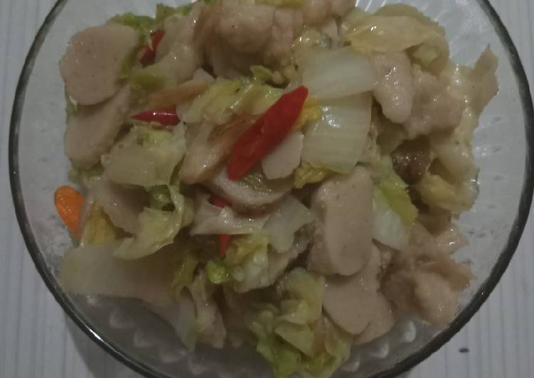 Tumis Sawi Bakso Pedas