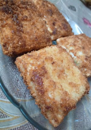 A picture of Crispy Box Patties.