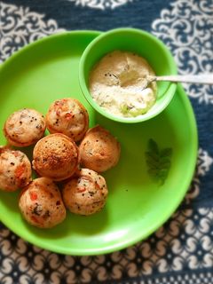 सूजी के मिक्स वेज अप्पे(suji k mix veg appe recipe in hindi) रेसिपी मुख्य फोटो