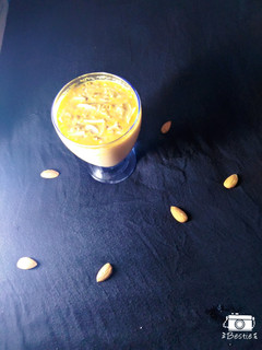 A picture of Carrot dates milk shake ❤️.