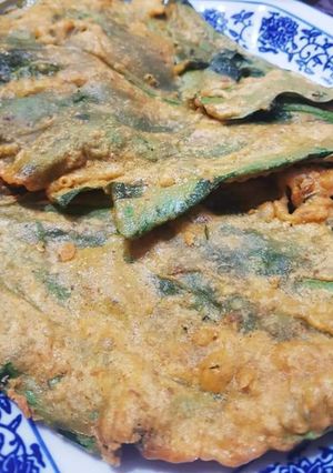 A picture of Crispy palak pakorye.