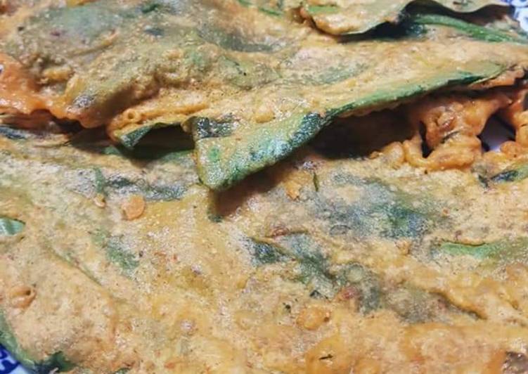 Step-by-Step Guide to Make Quick Crispy palak pakorye