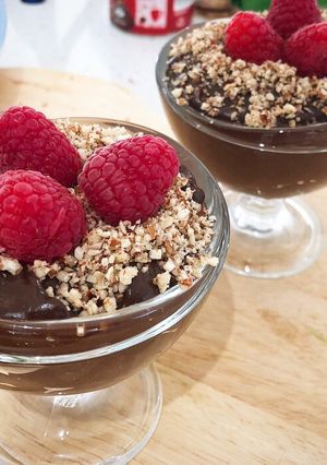 A picture of Avocado raspberry Chocolate Mousse.