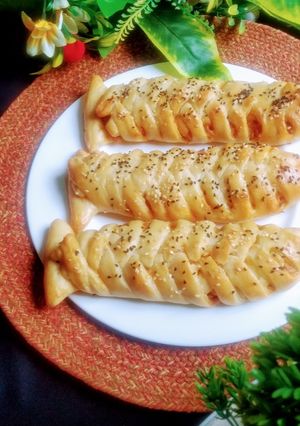 A picture of Chicken bread(fish shape).