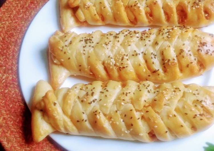 Recipe of Any-night-of-the-week Chicken bread(fish shape)