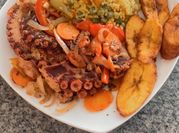 Una foto de pulpo frito