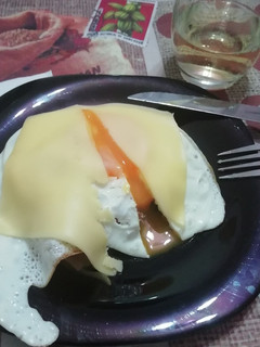 Una foto de Tapa de jamón y huevo PAGOA