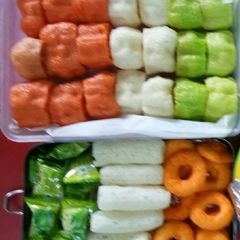 A picture of Tricolor fries.