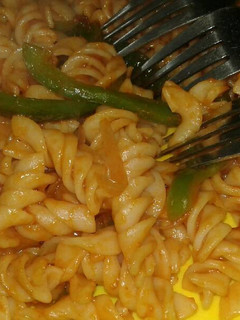 इजी पास्ता (Easy Pasta recipe in hindi) रेसिपी मुख्य फोटो