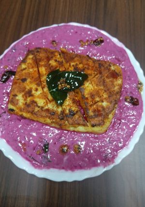 A picture of Healthy Grilled Paneer With Beetroot Raita.