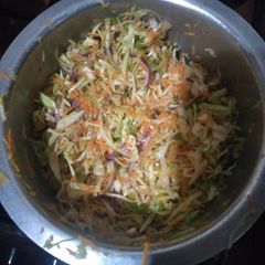 A picture of Steamed cabbage.
