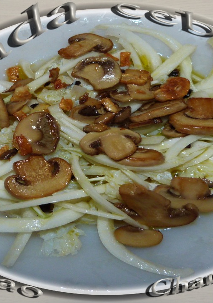 Una foto de Esqueixada de bacalao con champiñones